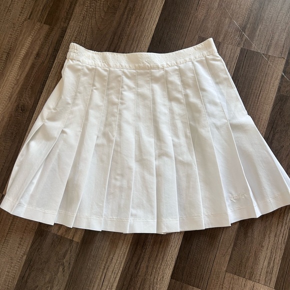 Kaelin Vintage White Pleated Tennis Skirt - Picture 1 of 4